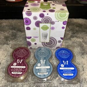 Scentsy Wall Fan Diffuser “Spin” Solid White With Pods